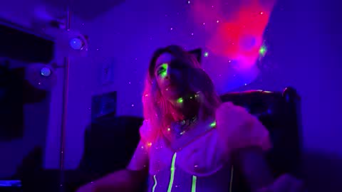 Snapshot of nadia_crivello chatting on 12/14/25, 07:47 nadia_crivello online show from 12/14/25, 07:47