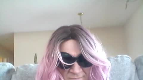 Snapshot of nadia_crivello chatting on 12/15/25, 08:02 nadia_crivello online show from 12/15/25, 08:02