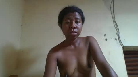 nadiasando online show from 12/03/25, 10:35