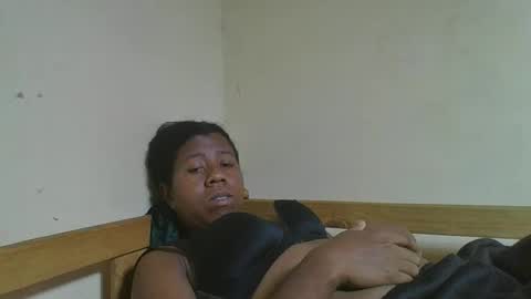 nadiasando online show from 12/13/25, 07:53