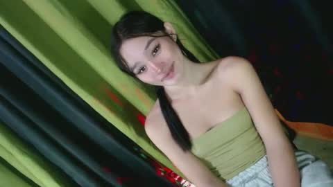 nadiestar online show from 02/06/25, 10:00