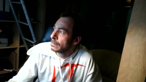 Snapshot of nadine0815 chatting on 02/09/25, 08:56 Mario online show from 02/09/25, 08:56