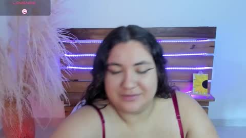 Nadine online show from 11/11/25, 04:29