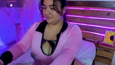 Nadine online show from 04/29/26, 11:22