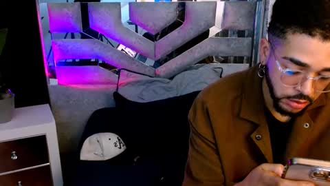 Snapshot of naduu__xx chatting on 10/25/25, 03:58 naduu__xx online show from 10/25/25, 03:58