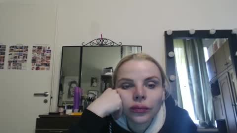 nadyagt online show from 03/22/26, 09:13