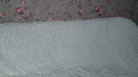 Naemi online show from 06/10/26, 04:17