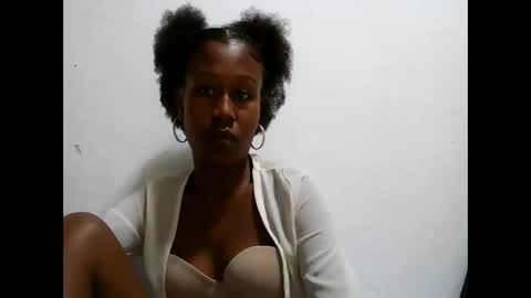 nah296652 online show from 05/26/26, 06:48
