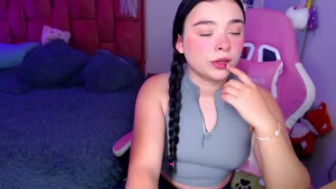  Nahia  online show from 07/28/26, 03:21