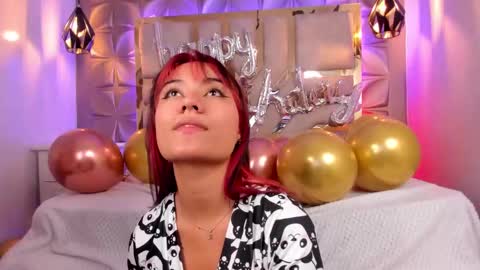 Snapshot of nahia_low chatting on 12/23/24, 05:39 Valeria online show from 12/23/24, 05:39