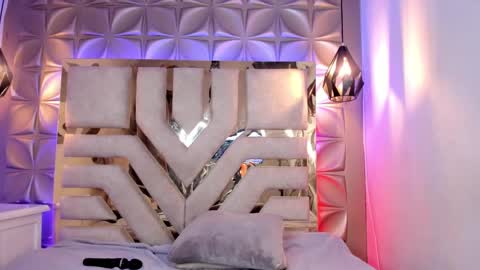 Snapshot of nahia_low chatting on 01/31/25, 08:01 Valeria online show from 01/31/25, 08:01