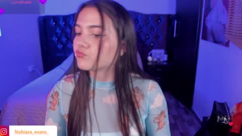 Snapshot of nahiara_evans_ chatting on 02/04/25, 02:07 NAHIARA EVANS online show from 02/04/25, 02:07