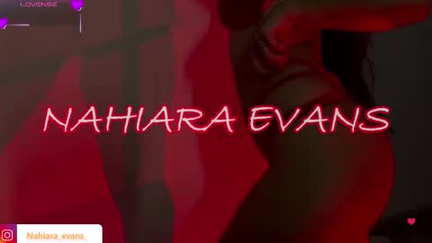Snapshot of nahiara_evans_ chatting on 10/21/25, 07:53 NAHIARA EVANS online show from 10/21/25, 07:53