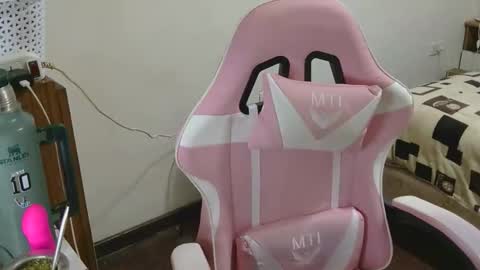 nahiarabiel online show from 01/10/26, 03:25