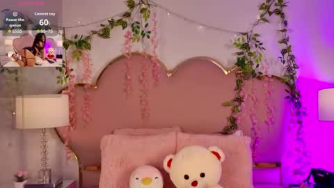 NahiaraReina  online show from 03/14/26, 01:05