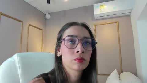 Snapshot of nahimithompson chatting on 01/07/26, 07:16 Nahimi online show from 01/07/26, 07:16