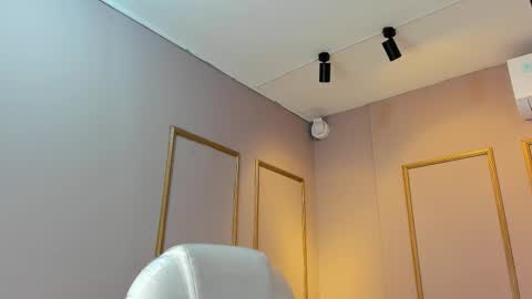 Snapshot of nahimithompson chatting on 01/13/26, 07:08 Nahimi online show from 01/13/26, 07:08