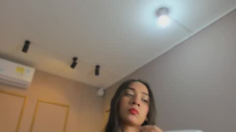 Snapshot of nahimithompson chatting on 02/16/26, 07:32 Nahimi online show from 02/16/26, 07:32