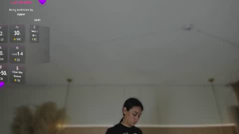 Snapshot of nahimithompson chatting on 07/14/26, 07:19 Nahimi online show from 07/14/26, 07:19