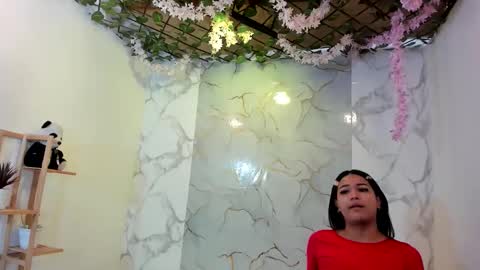 nahomi_hot2002 online show from 05/25/26, 01:17