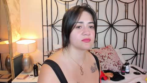 Snapshot of nahomi_sweett chatting on 09/20/25, 10:49 Nahomi online show from 09/20/25, 10:49
