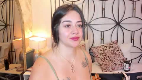 Snapshot of nahomi_sweett chatting on 09/24/25, 10:51 Nahomi online show from 09/24/25, 10:51