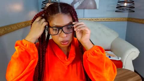 Snapshot of nahomi_tyler chatting on 11/01/25, 10:23 Nahomy online show from 11/01/25, 10:23