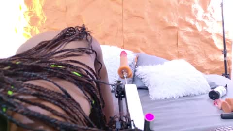Snapshot of nahomi_williams_ chatting on 05/25/26, 12:55 Nahomi online show from 05/25/26, 12:55