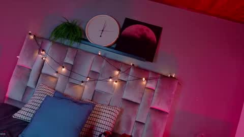  VICTORIA  online show from 02/02/26, 07:34