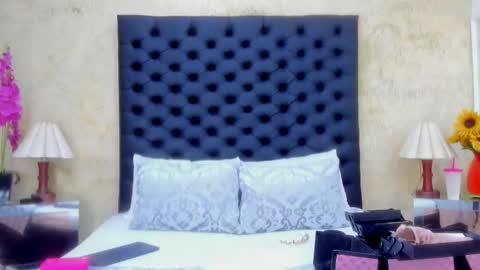 Nahomi  online show from 02/18/26, 12:23