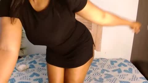 nahomy_gree online show from 06/12/26, 03:27