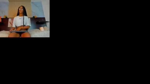 Snapshot of nahomy_james25 chatting on 11/30/25, 12:25 nahomy_james25 online show from 11/30/25, 12:25