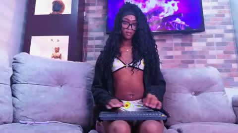 nahomy_james25 online show from 07/29/26, 12:20