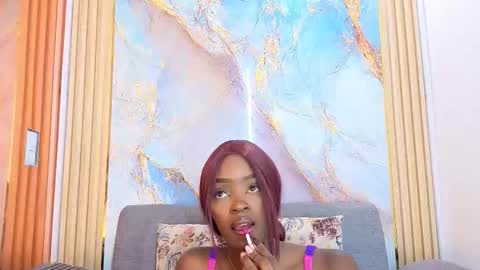 Nahomy  online show from 10/20/25, 09:59