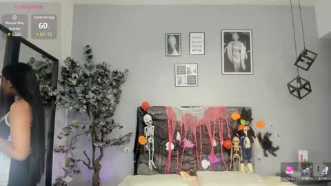 nahomycarterr online show from 10/29/25, 07:37