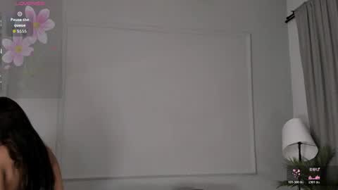 nahomycarterr online show from 04/15/26, 11:39