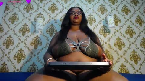 Karatbby online show from 10/27/25, 08:24