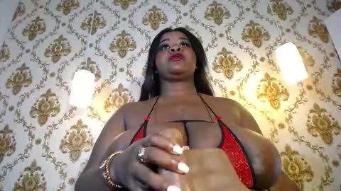 Snapshot of nahybig_boobs chatting on 03/11/26, 12:22 Karatbby online show from 03/11/26, 12:22