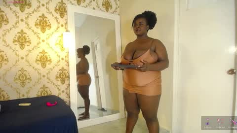 Snapshot of nahybig_boobs chatting on 04/10/26, 12:21 Karatbby online show from 04/10/26, 12:21