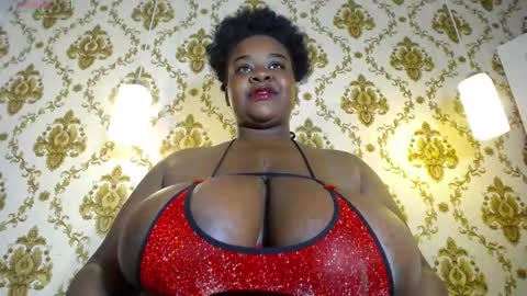 Snapshot of nahybig_boobs chatting on 04/13/26, 12:21 Karatbby online show from 04/13/26, 12:21