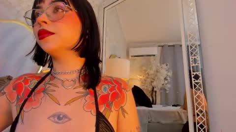 Snapshot of naiawhisper chatting on 02/20/26, 05:15 naiawhisper online show from 02/20/26, 05:15