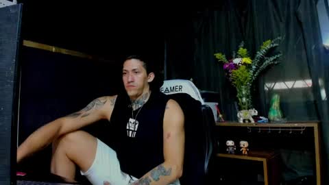 naider_1 online show from 04/10/26, 06:07