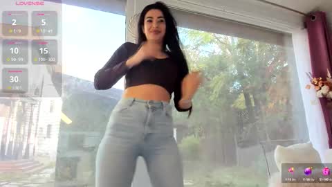 Naila online show from 10/10/25, 06:56