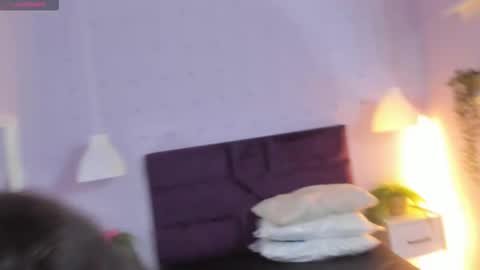 nailagrey online show from 02/15/26, 03:25