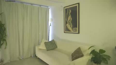 Lia online show from 02/27/26, 01:55