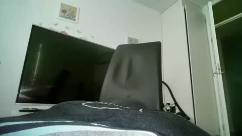 naimando353223 online show from 11/15/25, 08:55