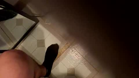 nairda2senoniuq online show from 04/18/26, 04:16