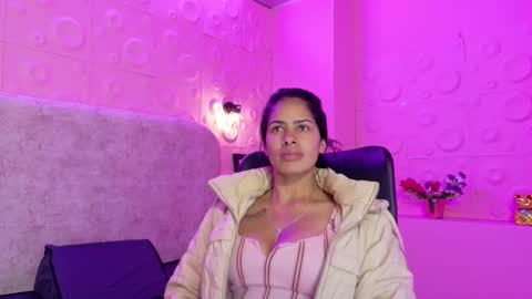 Snapshot of nairobi8 chatting on 10/20/25, 04:40 nairobi8 online show from 10/20/25, 04:40