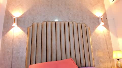 Snapshot of naisharousell chatting on 12/21/24, 03:53 Naisha Rousell online show from 12/21/24, 03:53