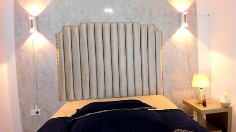 Snapshot of naisharousell chatting on 12/29/24, 10:23 Naisha Rousell online show from 12/29/24, 10:23